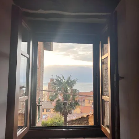 Romantic Escape In Medioeval Passignano -lake View Semesterbostad