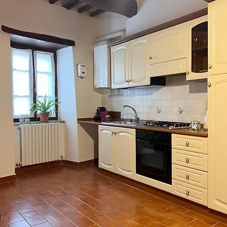 Romantic Escape In Medioeval Passignano -lake View Semesterbostad